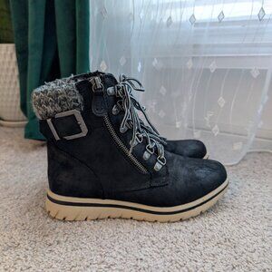 Cliffs by WHITE MOUNTAIN Black Ankle Boots with Knit Cuff size 7